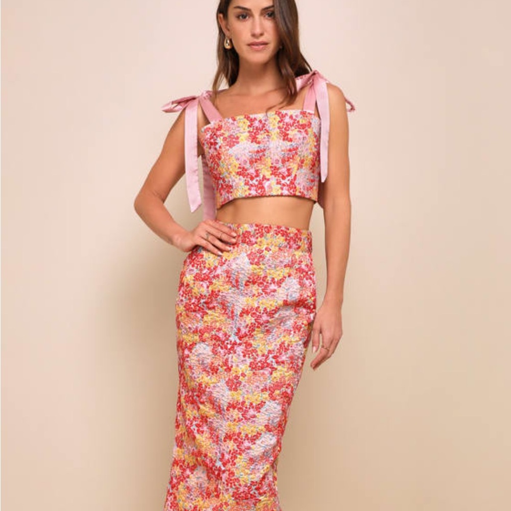 Floral Two-Piece Midi Dress with Pink Tie Straps - Picture 4 of 6